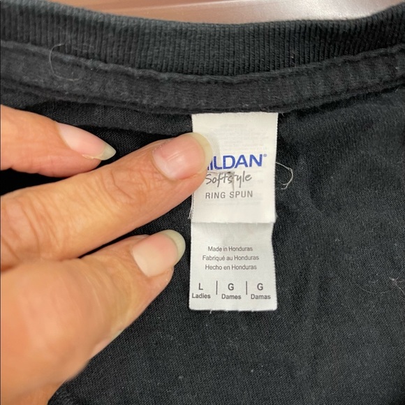 “I Need My Space” Science City @ Union Station V-Neck Size large - Picture 3 of 3